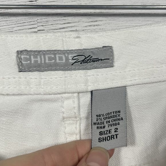 Chicos platinum womens white abolone jean size 2 short casual summer - Picture 3 of 5
